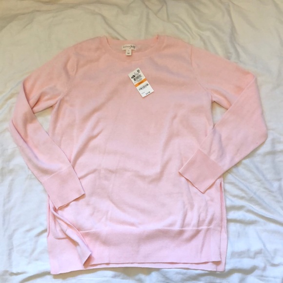 Sold 🍓Light pink top new - Picture 2 of 3